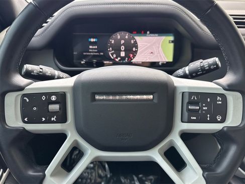 Used 2024 Land Rover Defender 130 S image 30