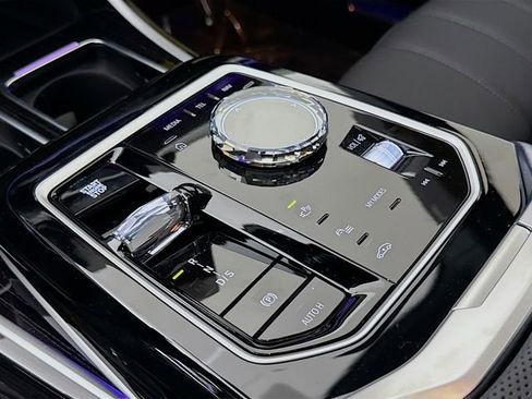 Used 2026 BMW 740i xDrive image 17