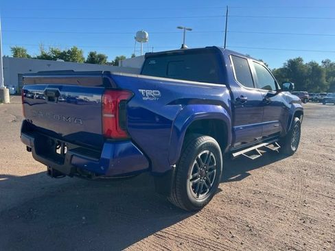 Used 2024 Toyota Tacoma TRD Sport w/ TRD Sport Upgrade Package AWD/4WD image 5