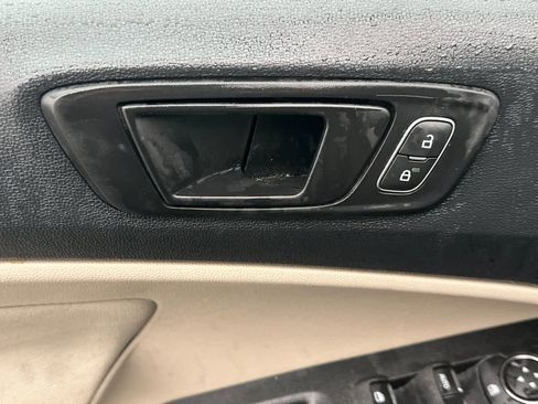 Used 2020 Ford EcoSport S image 13