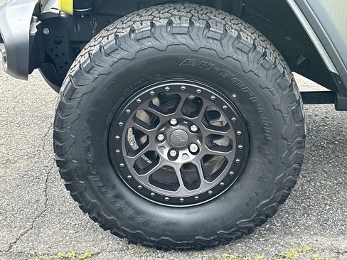 Used 2022 Jeep Wrangler Unlimited Sport AWD/4WD image 9