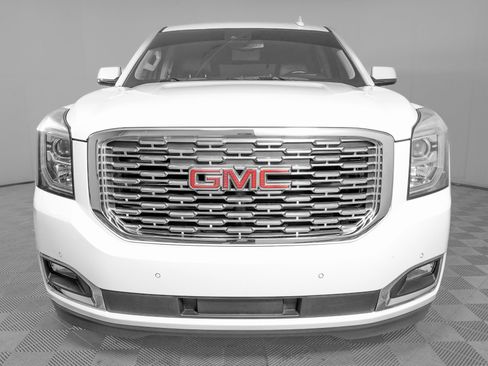 Used 2020 GMC Yukon Denali w/ Open Road Package image 2