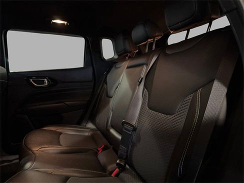 Used 2023 Jeep Compass Altitude image 17