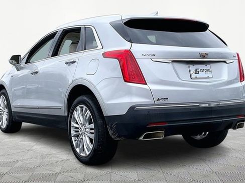 Used 2017 Cadillac XT5 Premium Luxury image 4