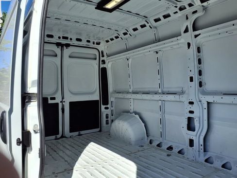 Used 2025 RAM ProMaster 3500 w/ Convenience Group FWD image 28