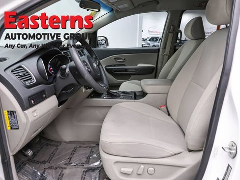 Used 2020 Kia Sedona LX FWD image 13