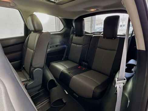 Used 2020 Nissan Pathfinder SL image 29