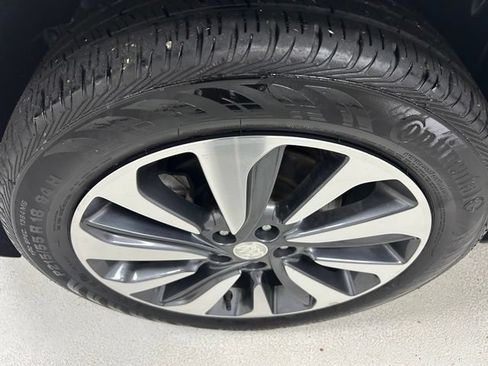 Used 2022 Buick Encore Preferred w/ Safety Package AWD/4WD image 9