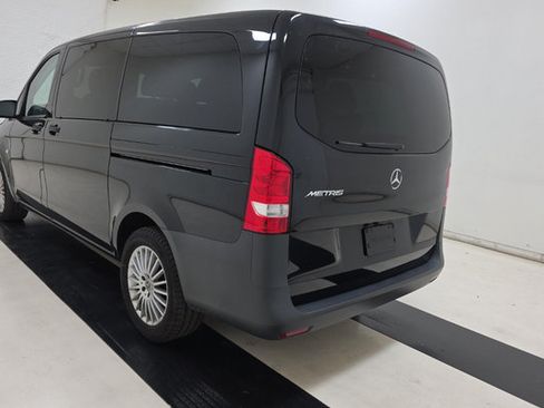Used 2023 Mercedes-Benz Metris Passenger image 4