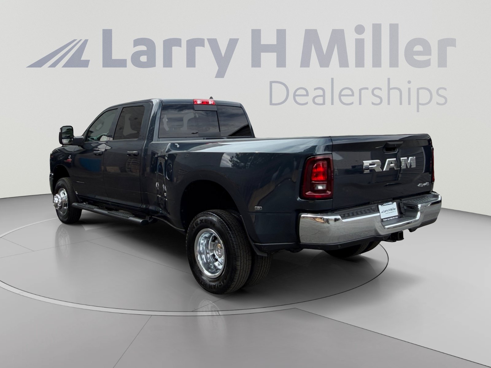 New 2027 RAM 3500 Tradesman AWD/4WD image 3
