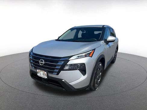 Used 2024 Nissan Rogue SV image 7