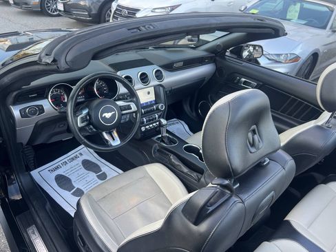 Used 2020 Ford Mustang Premium RWD image 34