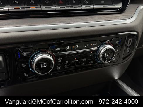 New 2026 GMC Sierra 1500 SLT AWD/4WD image 17