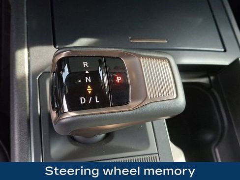 Used 2025 GMC Hummer EV 3X w/ LPO, Roof Cross Rail Package image 13