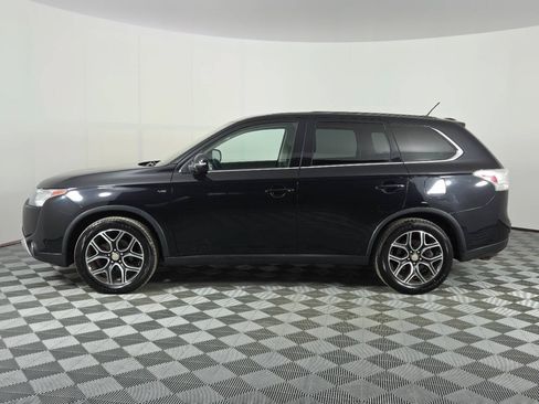 Used 2015 Mitsubishi Outlander GT AWD/4WD image 4