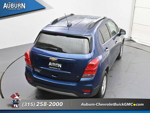 Used 2019 Chevrolet Trax LT w/ LT Convenience Package AWD/4WD image 32