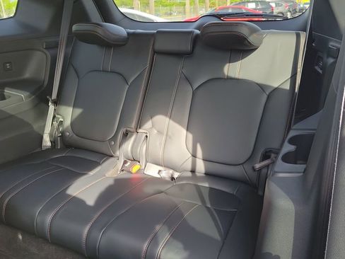 Certified 2025 Honda Pilot TrailSport image 17