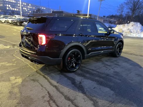 Used 2022 Ford Explorer ST w/ Equipment Group 401A image 8