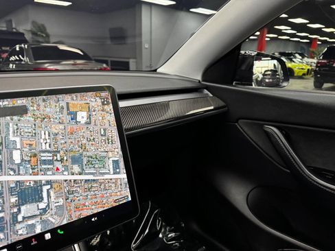 Used 2020 Tesla Model Y Performance image 25