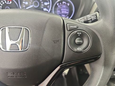 Used 2017 Honda HR-V LX image 13
