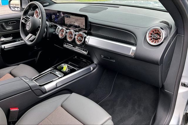 Certified 2025 Mercedes-Benz EQB 250+ image 23