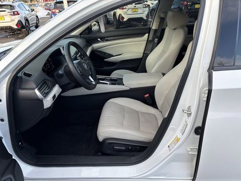 Used 2018 Honda Accord EX-L image 12