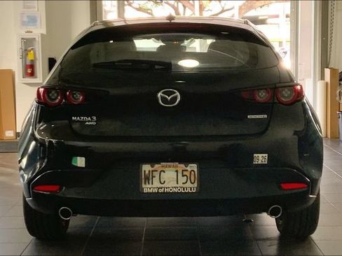 Used 2020 MAZDA MAZDA3 AWD Hatchback w/ Premium Pkg image 4