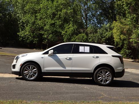 Used 2023 Cadillac XT5 Sportv w/ Technology Package image 3