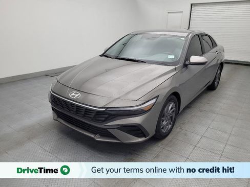 Used 2024 Hyundai Elantra SEL FWD image 1