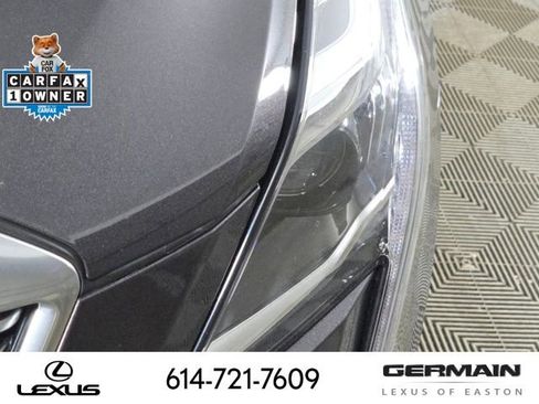 Used 2017 Cadillac XT5 Premium Luxury AWD/4WD image 16