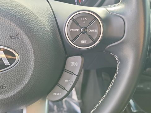 Used 2019 Kia Soul + w/ Audio Package image 27