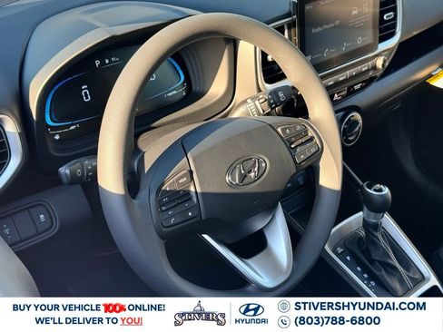 New 2026 Hyundai Venue SE image 15