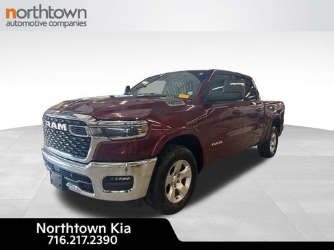 Used 2025 RAM 1500 Big Horn AWD/4WD image 1