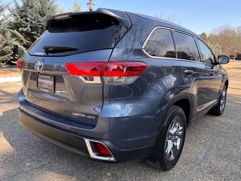 Used 2019 Toyota Highlander Limited Platinum image 35