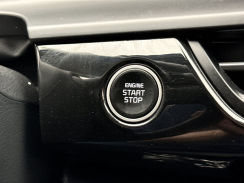 Used 2025 Kia Seltos S AWD/4WD image 22