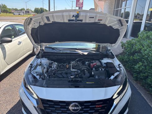 Used 2025 Nissan Altima 2.5 SV FWD image 32