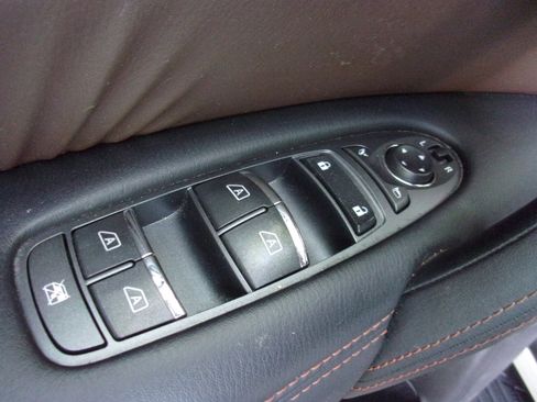 Used 2018 Nissan Armada Platinum w/ Captain Seat Package image 17