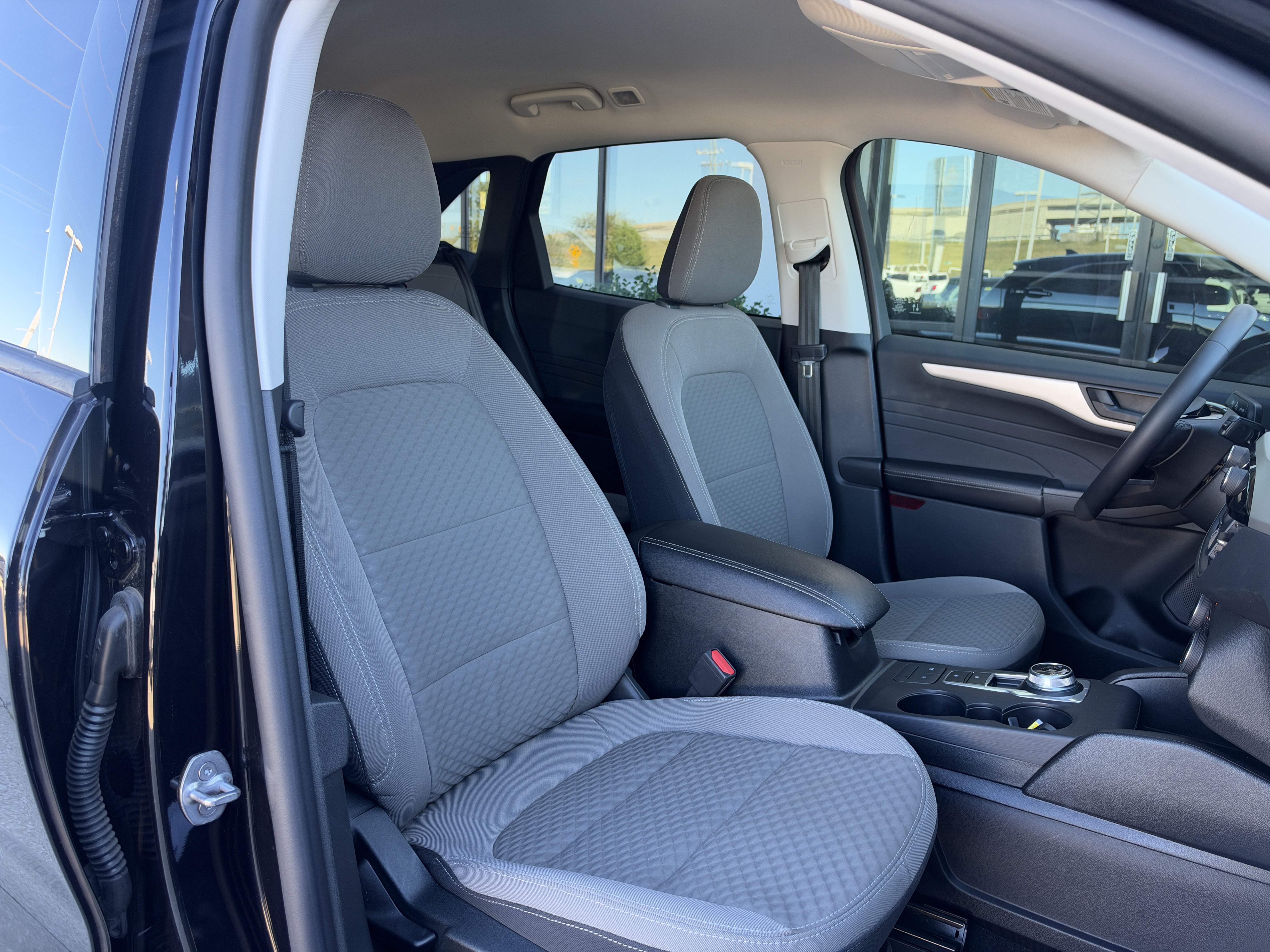 Used 2022 Ford Escape SE w/ Cold Weather Package AWD/4WD image 20