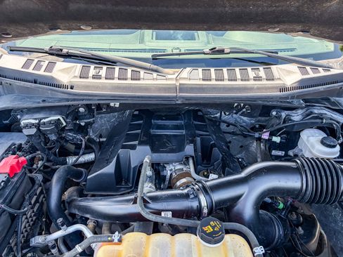 Used 2017 Ford F150 XLT image 24