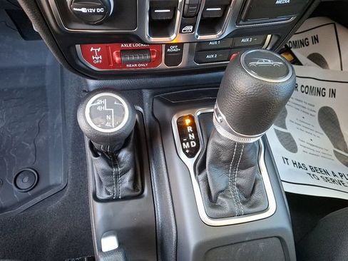 New 2026 Jeep Gladiator Mojave w/ Safety Group AWD/4WD image 7