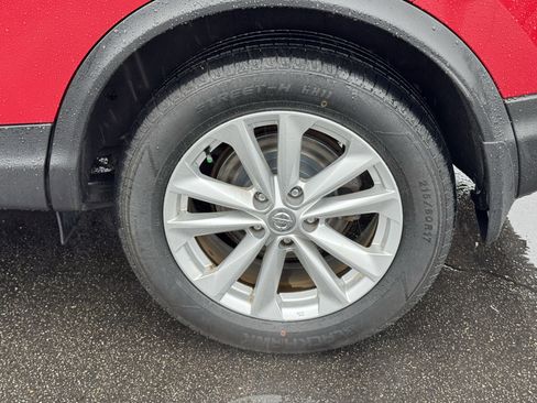 Used 2018 Nissan Rogue Sport SV w/ SV All-Weather Package image 39