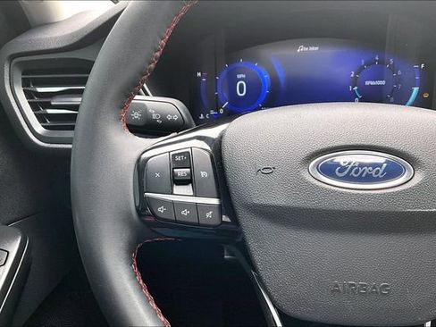 Used 2022 Ford Escape SEL w/ SEL Stealth AWD Package image 20