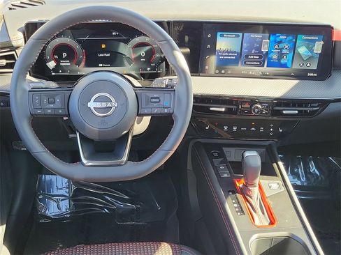 New 2026 Nissan Kicks SR w/ SR Premium Package image 5