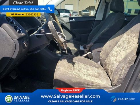 Used 2013 Volkswagen Tiguan S FWD image 9
