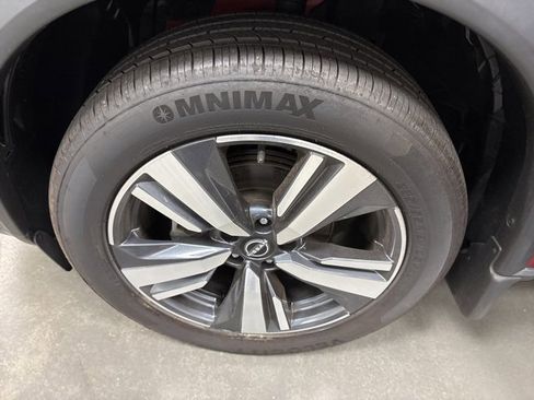 Used 2022 Nissan Rogue SL w/ SL Premium Package image 31