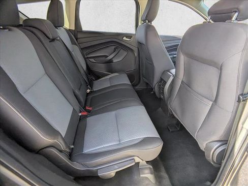 Used 2018 Ford Escape SE w/ SE Sync 3 Package AWD/4WD image 18