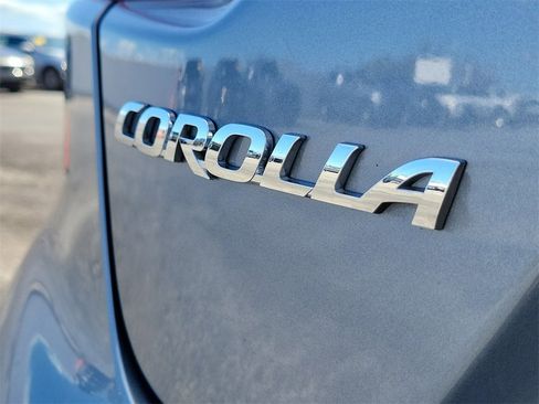 Certified 2022 Toyota Corolla LE image 9