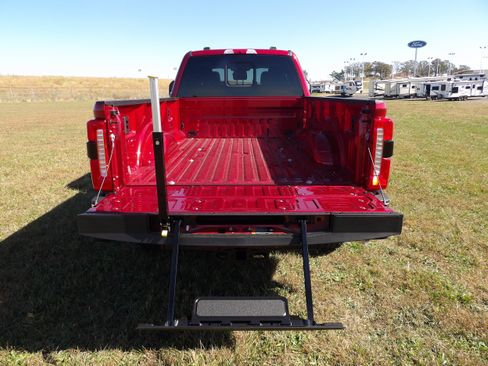 New 2026 Ford F350 Lariat AWD/4WD image 9