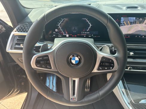 Used 2026 BMW X5 M60i AWD/4WD image 18