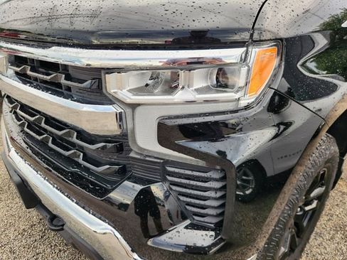 Used 2023 Chevrolet Silverado 1500 LT image 6